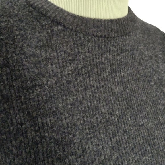 Riah Fashion Navy Blue Knit Ribbed Top Puff Sleeves Relaxed Fit NEW - Picture 4 of 9